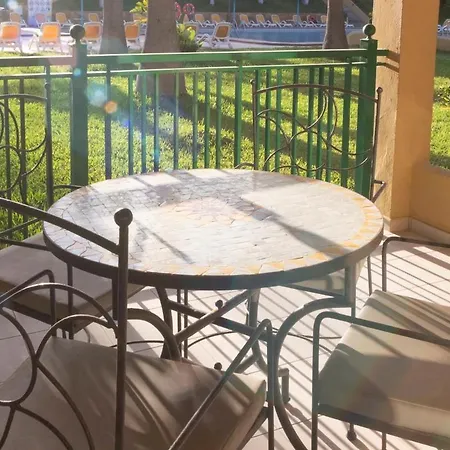 Atlantic Garden & Surf 165 Apartment *